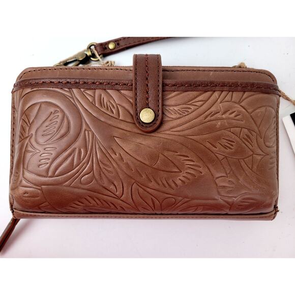 The Sak Iris Leather Crossbody Wristlet Smartphone Wallet NWT Retail $99 - Picture 2 of 11